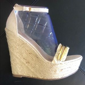 Shoe Dazzle Shoes - ShoeDazzle Catalina Wedge like new in size 8.5 Shoe Dazzle Shoes - ShoeDazzle Catalina Wedge like new in size 8.5